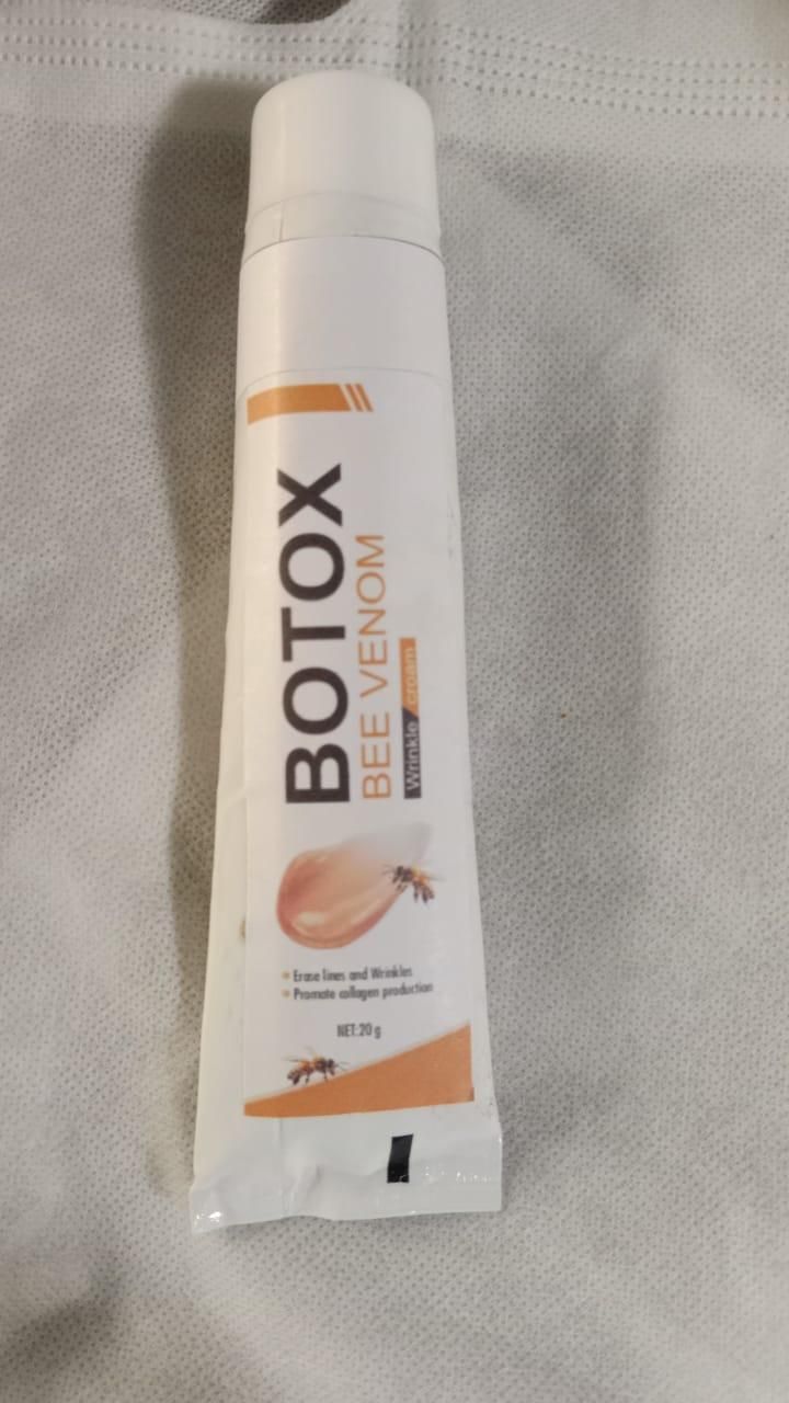 BOTOX™ - Bee Venom Wrinkle Repair Cream 🐝✨ (Buy 1 Get 1 Free 🔥)